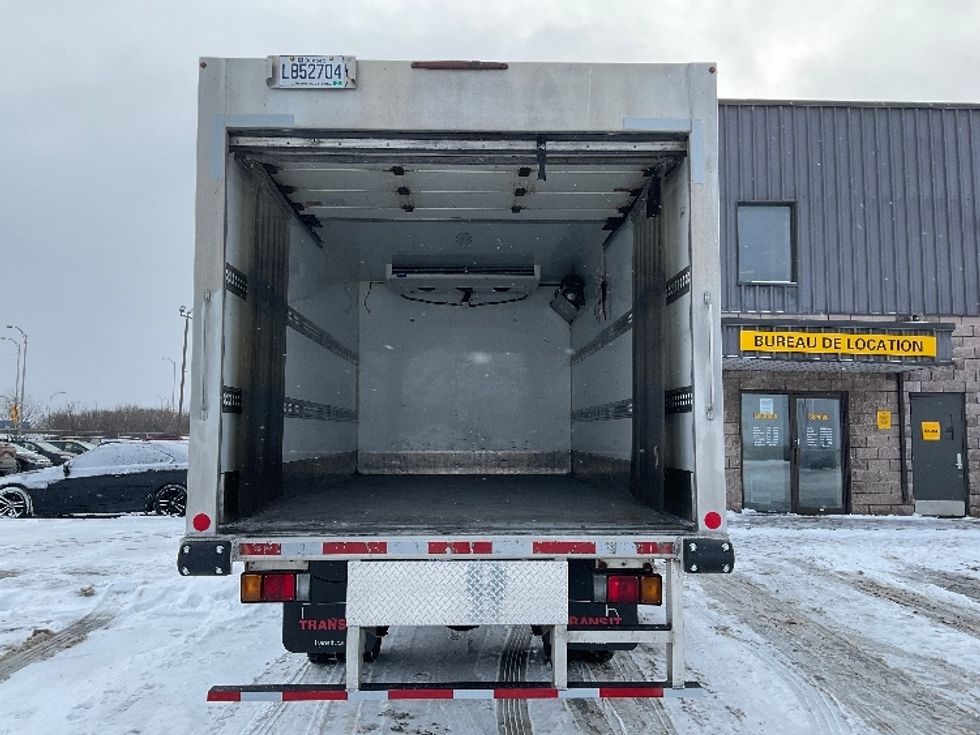 Refrigerated Truck-Light and Medium Duty Trucks-Hino-2020-195-Saint Laurent-PQ-236,488\n\t\tkm-$ 64,500 - Image 9