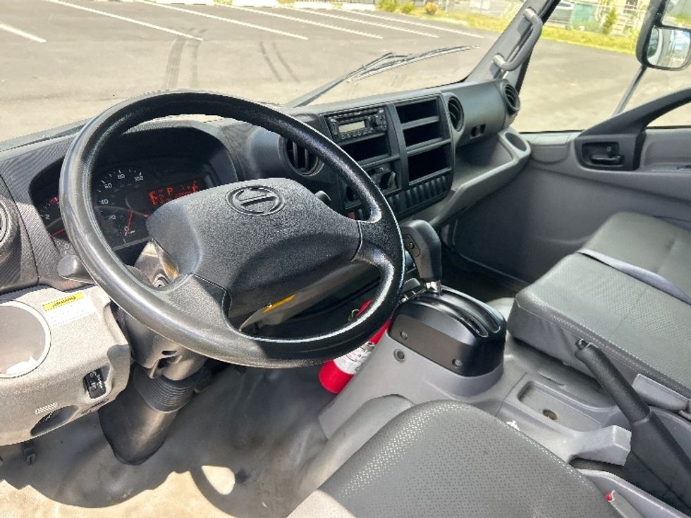 Refrigerated Truck-Light and Medium Duty Trucks-Hino-2020-195-South Plainfield-NJ-121,028\n\t\tmiles-$ 45,500 - Image 17