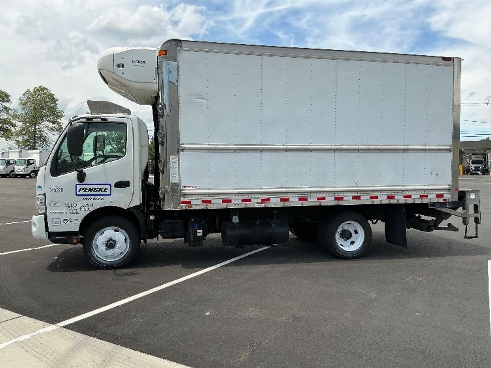 Refrigerated Truck-Light and Medium Duty Trucks-Hino-2020-195-South Plainfield-NJ-121,028\n\t\tmiles-$ 45,500 - Image 4