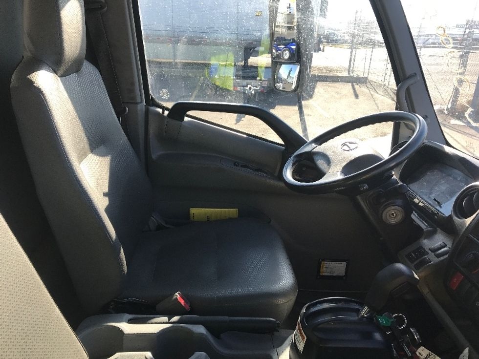 Refrigerated Truck-Light and Medium Duty Trucks-Hino-2020-195-Spokane Valley-WA-92,241\n\t\tmiles-$ 56,750 - Image 22