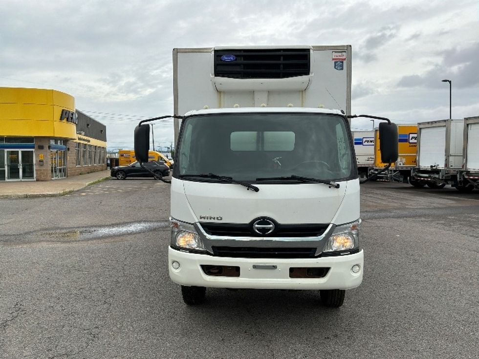Refrigerated Truck-Light and Medium Duty Trucks-Hino-2020-195-Ste-Foy-PQ-211,132\n\t\tkm-$ 57,250 - Image 1