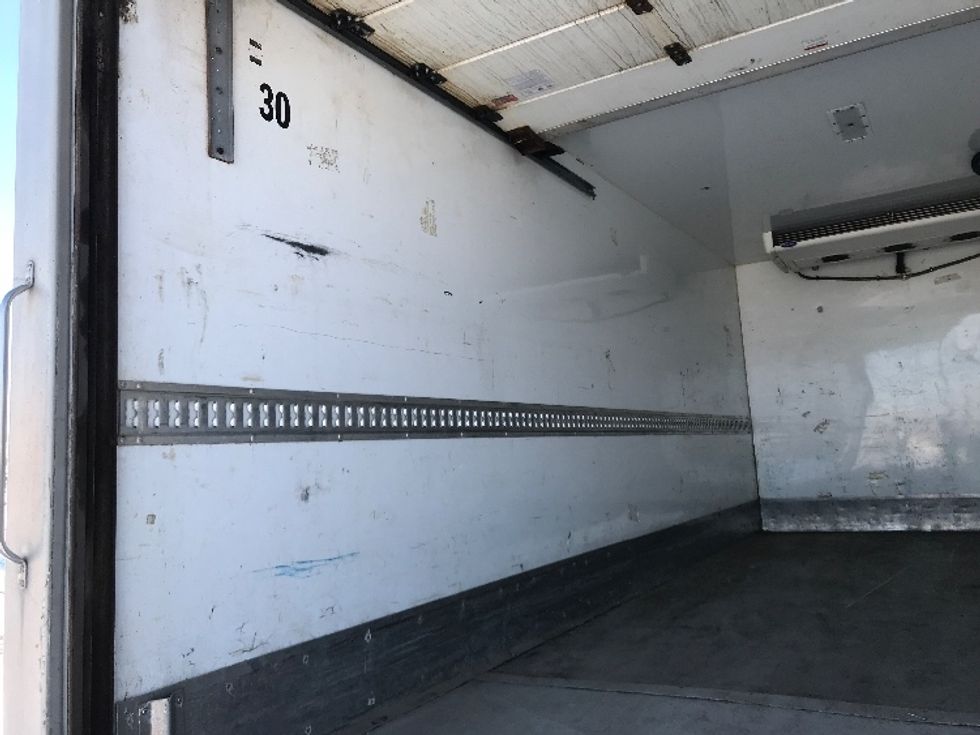 Refrigerated Truck-Light and Medium Duty Trucks-Hino-2020-195-Ste-Foy-PQ-244,794\n\t\tkm-$ 62,250 - Image 11