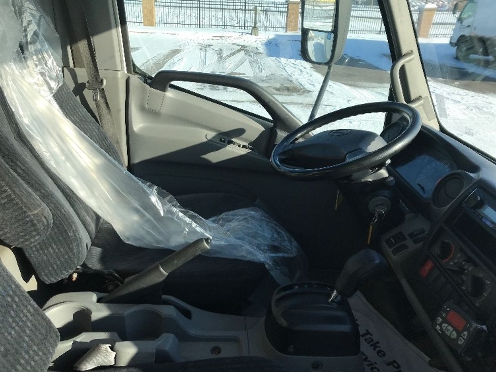 Refrigerated Truck-Light and Medium Duty Trucks-Hino-2020-195-Ste-Foy-PQ-244,794\n\t\tkm-$ 62,250 - Image 22