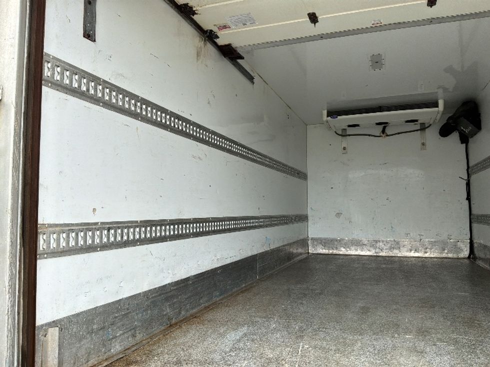 Refrigerated Truck-Light and Medium Duty Trucks-Hino-2020-195-Ste-Foy-PQ-271,742\n\t\tkm-$ 44,000 - Image 12