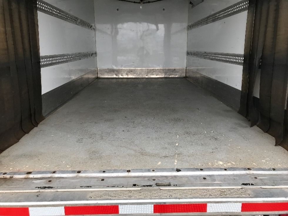 Refrigerated Truck-Light and Medium Duty Trucks-Hino-2020-195-Ste-Foy-PQ-275,346\n\t\tkm-$ 58,000 - Image 10