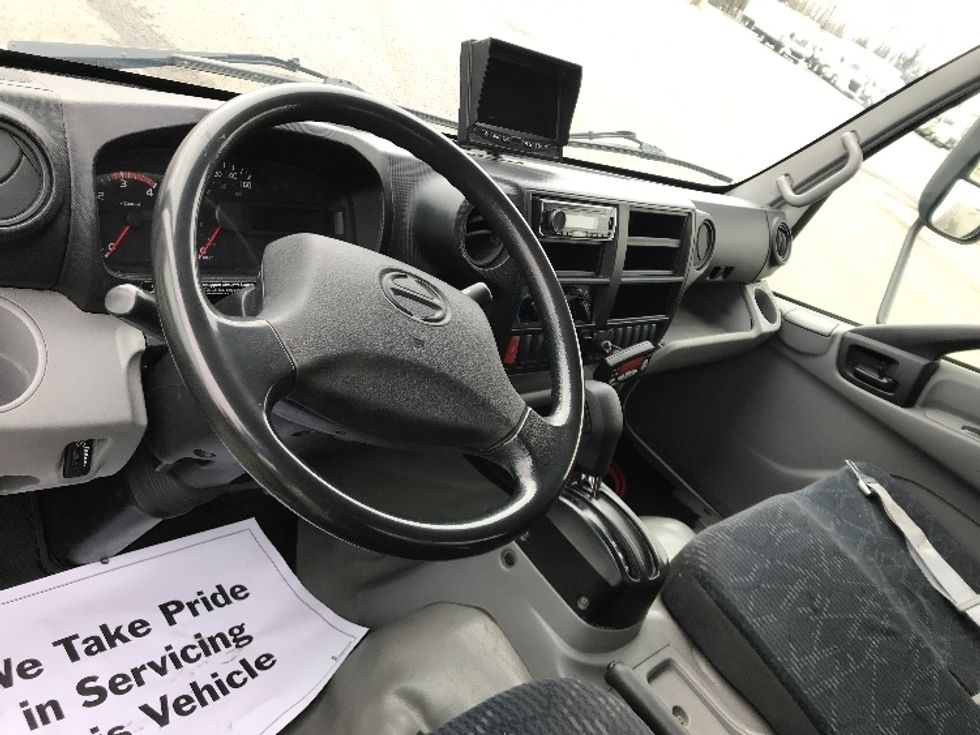 Refrigerated Truck-Light and Medium Duty Trucks-Hino-2020-195-Ste-Foy-PQ-275,346\n\t\tkm-$ 58,000 - Image 17