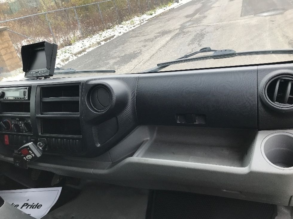 Refrigerated Truck-Light and Medium Duty Trucks-Hino-2020-195-Ste-Foy-PQ-275,346\n\t\tkm-$ 58,000 - Image 21