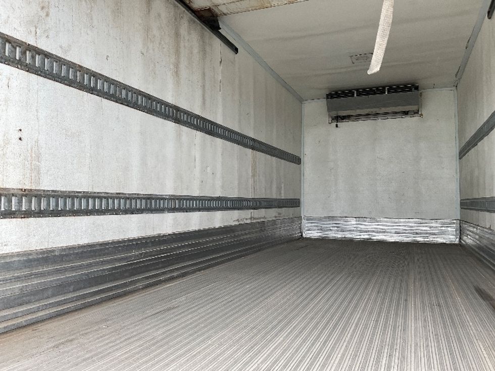 Refrigerated Truck-Light and Medium Duty Trucks-Hino-2020-195-Stoney Creek-ON-223,571\n\t\tkm-$ 50,750 - Image 11