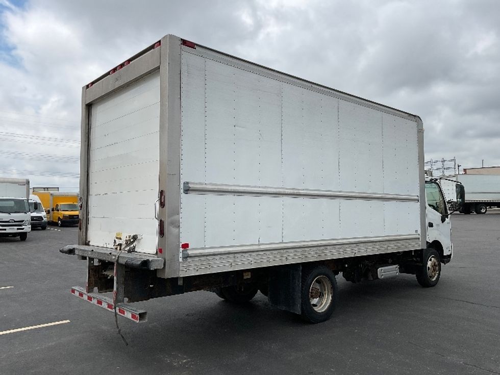 Refrigerated Truck-Light and Medium Duty Trucks-Hino-2020-195-Stoney Creek-ON-223,571\n\t\tkm-$ 50,750 - Image 13