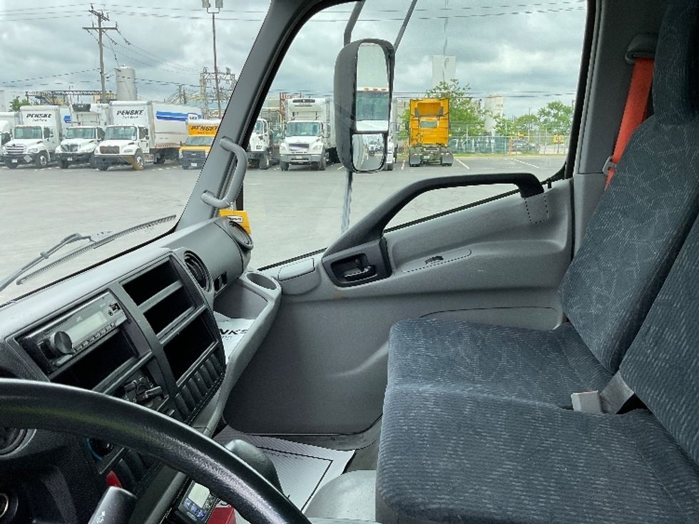Refrigerated Truck-Light and Medium Duty Trucks-Hino-2020-195-Stoney Creek-ON-223,571\n\t\tkm-$ 50,750 - Image 19