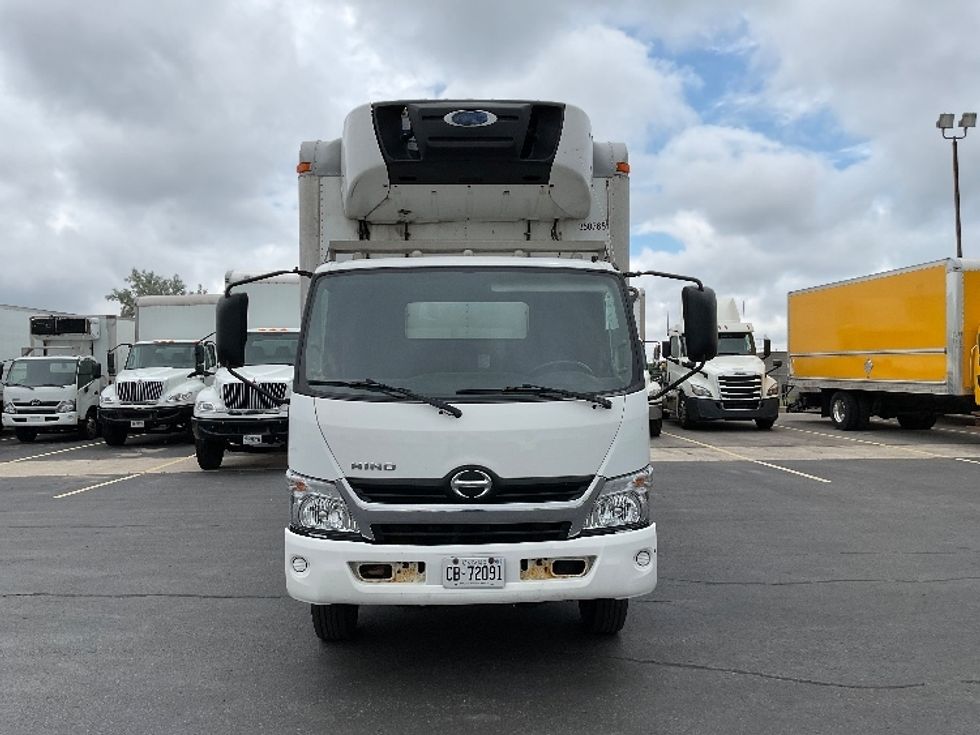 Refrigerated Truck-Light and Medium Duty Trucks-Hino-2020-195-Stoney Creek-ON-223,571\n\t\tkm-$ 50,750 - Image 2
