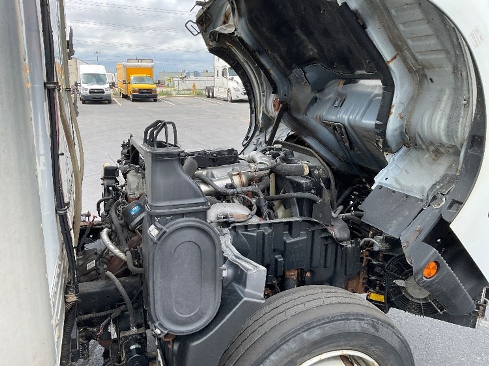 Refrigerated Truck-Light and Medium Duty Trucks-Hino-2020-195-Stoney Creek-ON-223,571\n\t\tkm-$ 50,750 - Image 24