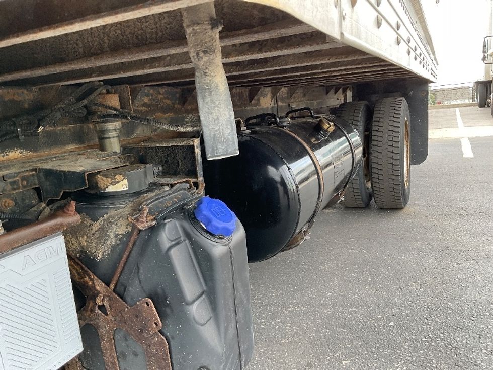 Refrigerated Truck-Light and Medium Duty Trucks-Hino-2020-195-Stoney Creek-ON-223,571\n\t\tkm-$ 50,750 - Image 5