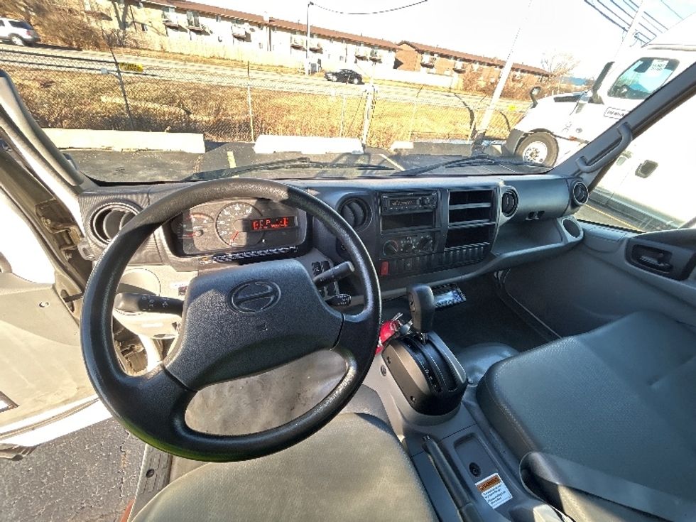 Refrigerated Truck-Light and Medium Duty Trucks-Hino-2020-195-Sturtevant-WI-85,007\n\t\tmiles-$ 55,500 - Image 17
