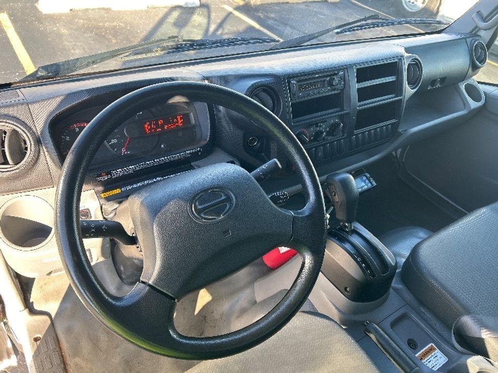 Refrigerated Truck-Light and Medium Duty Trucks-Hino-2020-195-Sturtevant-WI-85,007\n\t\tmiles-$ 55,500 - Image 24