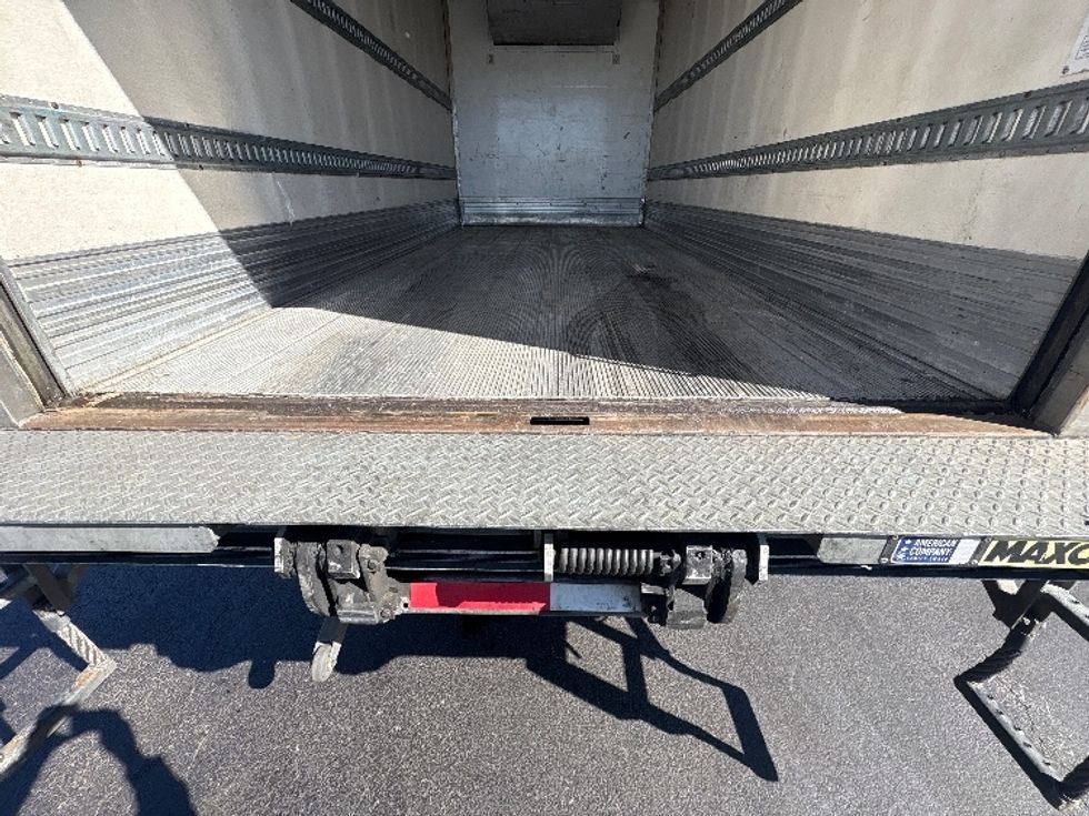 Refrigerated Truck-Light and Medium Duty Trucks-Hino-2020-195-Swedesboro-NJ-135,490\n\t\tmiles-$ 48,250 - Image 10