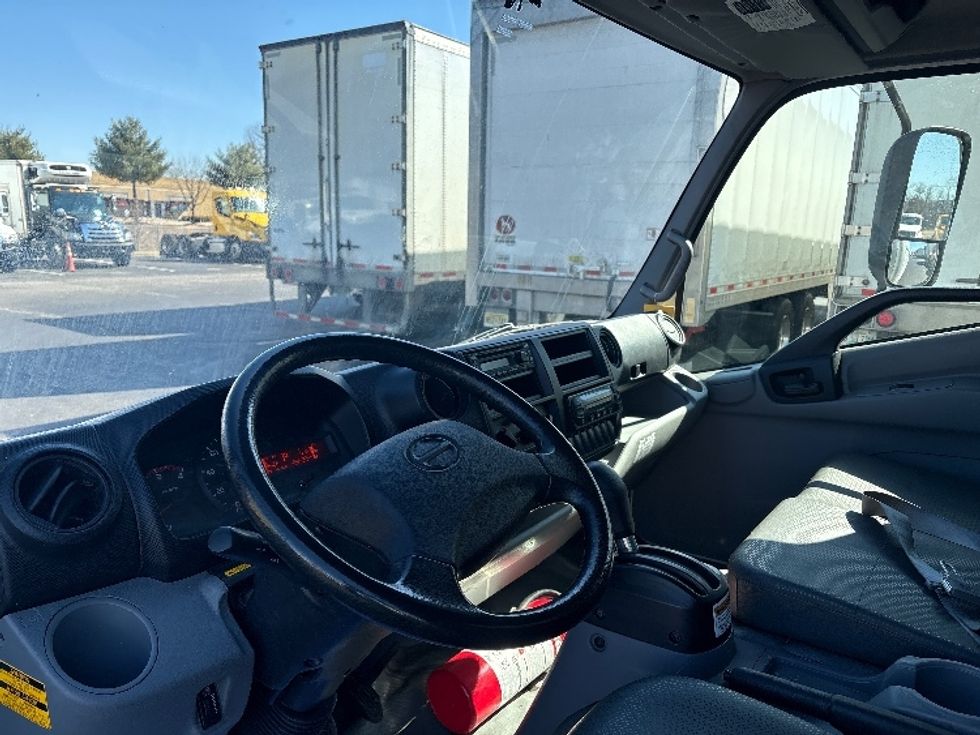 Refrigerated Truck-Light and Medium Duty Trucks-Hino-2020-195-Swedesboro-NJ-135,490\n\t\tmiles-$ 48,250 - Image 17