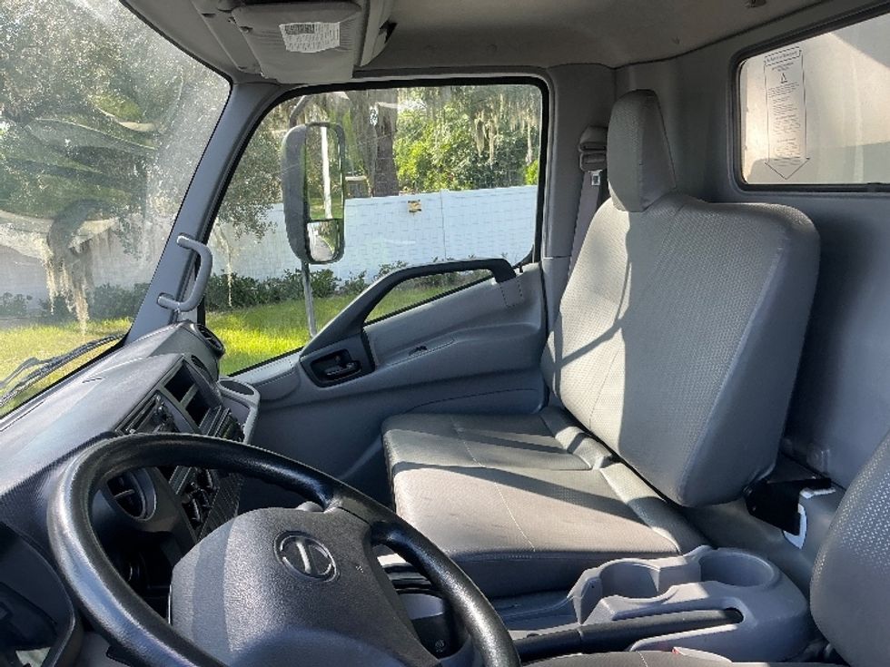 Refrigerated Truck-Light and Medium Duty Trucks-Hino-2020-195-Tampa-FL-136,266\n\t\tmiles-$ 51,250 - Image 19