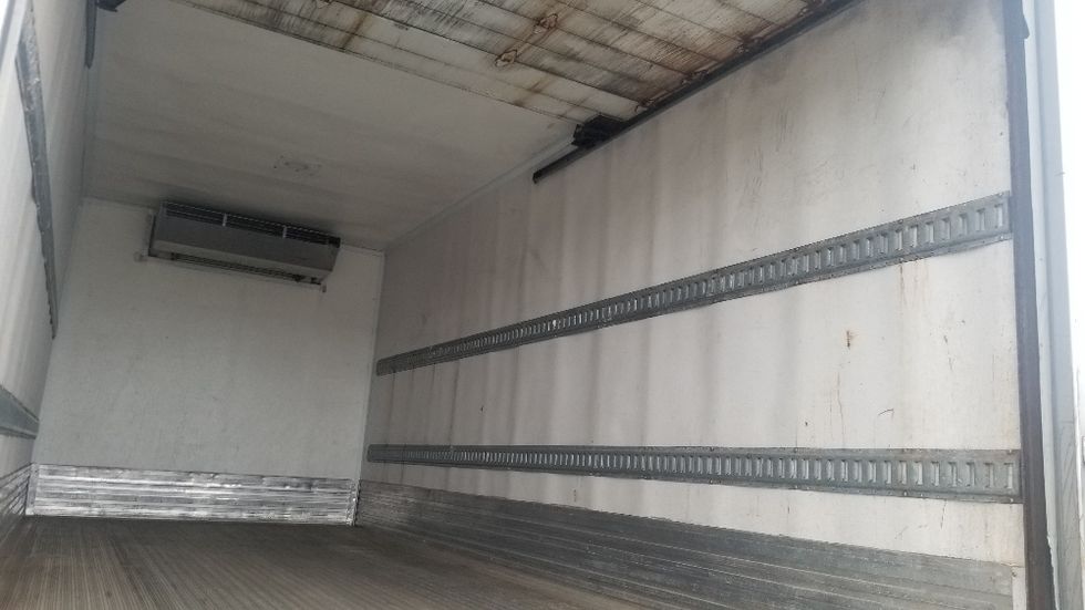 Refrigerated Truck-Light and Medium Duty Trucks-Hino-2020-195-Toronto-ON-204,243\n\t\tkm-$ 59,750 - Image 12
