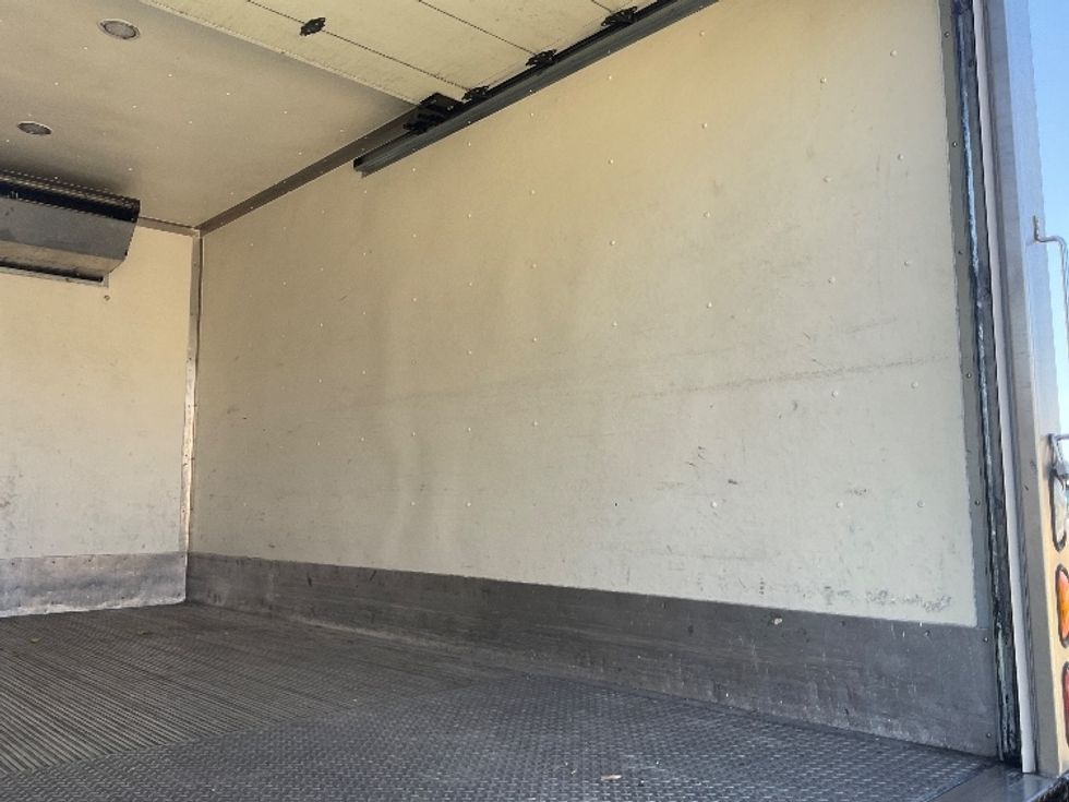 Refrigerated Truck-Light and Medium Duty Trucks-Hino-2020-195-Torrance-CA-123,848\n\t\tmiles-$ 51,750 - Image 12