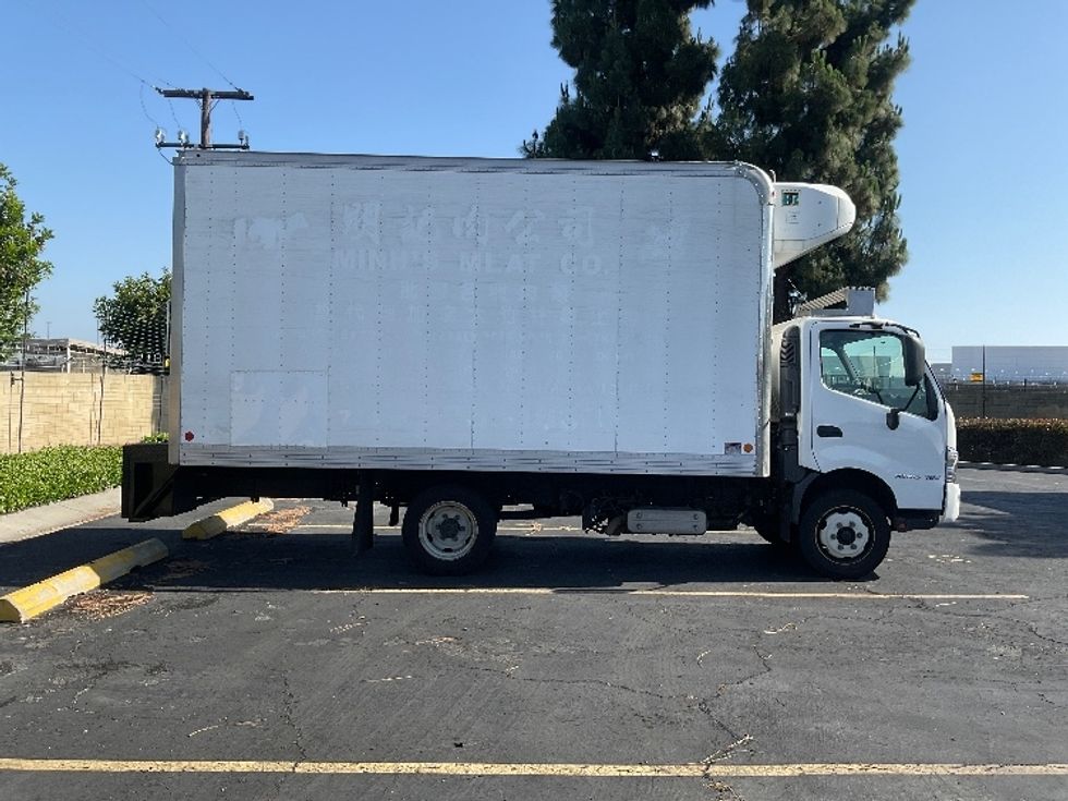 Refrigerated Truck-Light and Medium Duty Trucks-Hino-2020-195-Torrance-CA-123,848\n\t\tmiles-$ 51,750 - Image 15