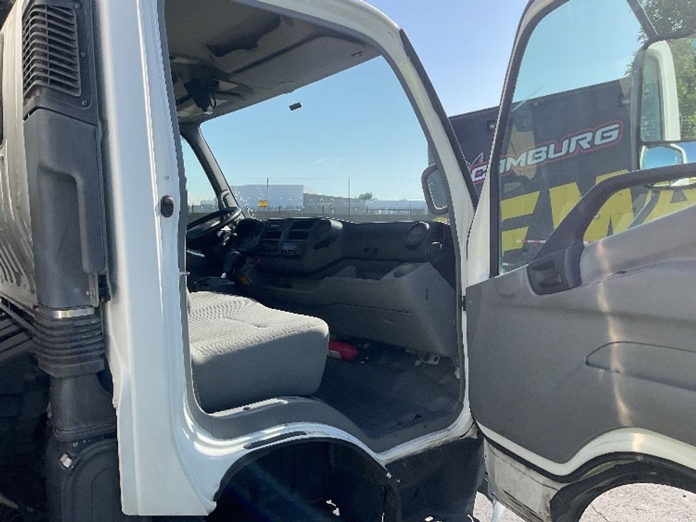 Refrigerated Truck-Light and Medium Duty Trucks-Hino-2020-195-Torrance-CA-123,848\n\t\tmiles-$ 51,750 - Image 20