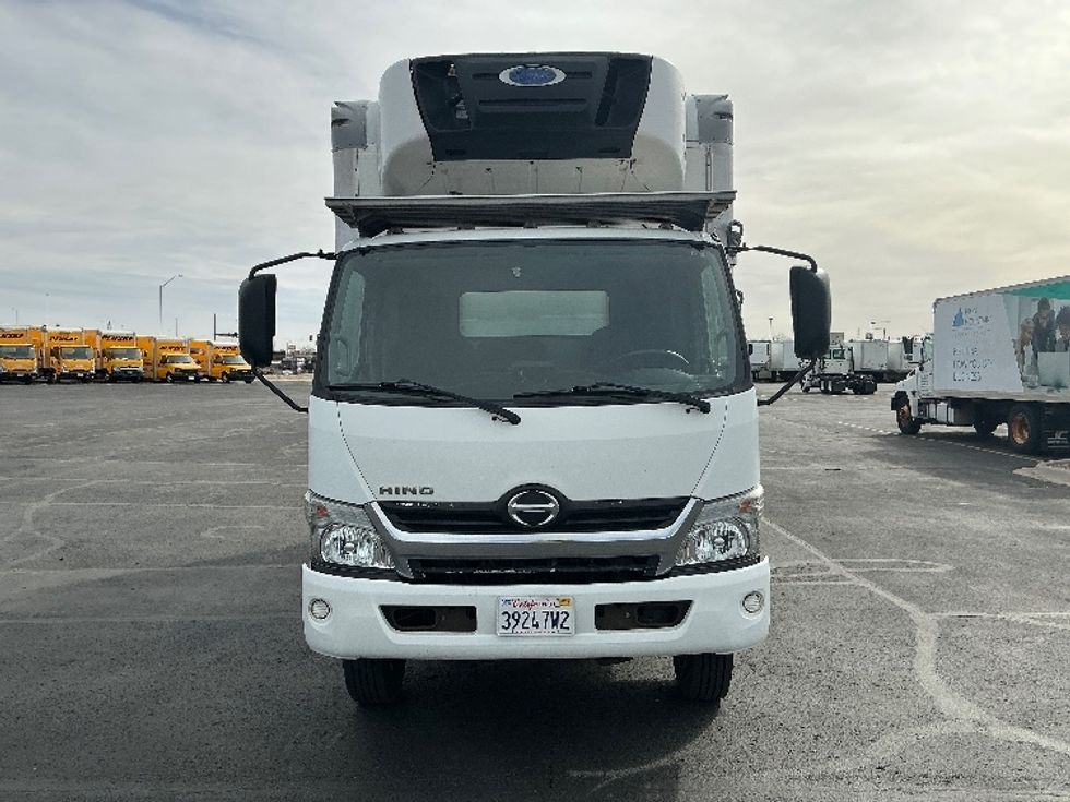 Refrigerated Truck-Light and Medium Duty Trucks-Hino-2020-195-Torrance-CA-140,592\n\t\tmiles-$ 48,000 - Image 2