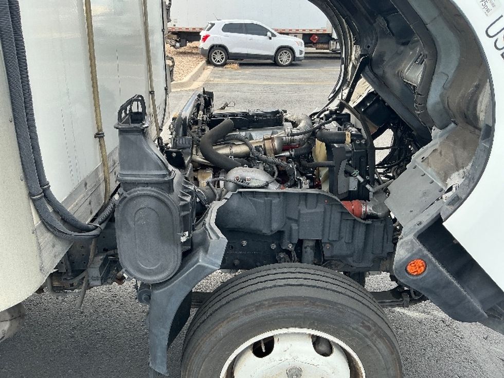 Refrigerated Truck-Light and Medium Duty Trucks-Hino-2020-195-Torrance-CA-140,592\n\t\tmiles-$ 48,000 - Image 23