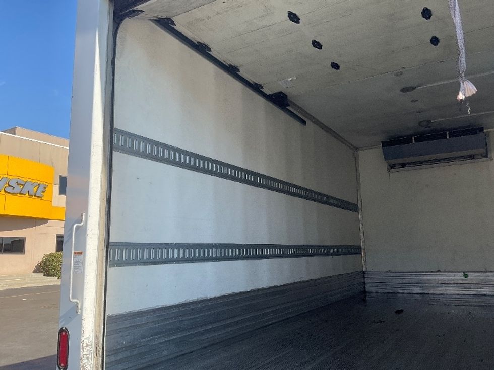 Refrigerated Truck-Light and Medium Duty Trucks-Hino-2020-195-Torrance-CA-146,917\n\t\tmiles-$ 49,500 - Image 12