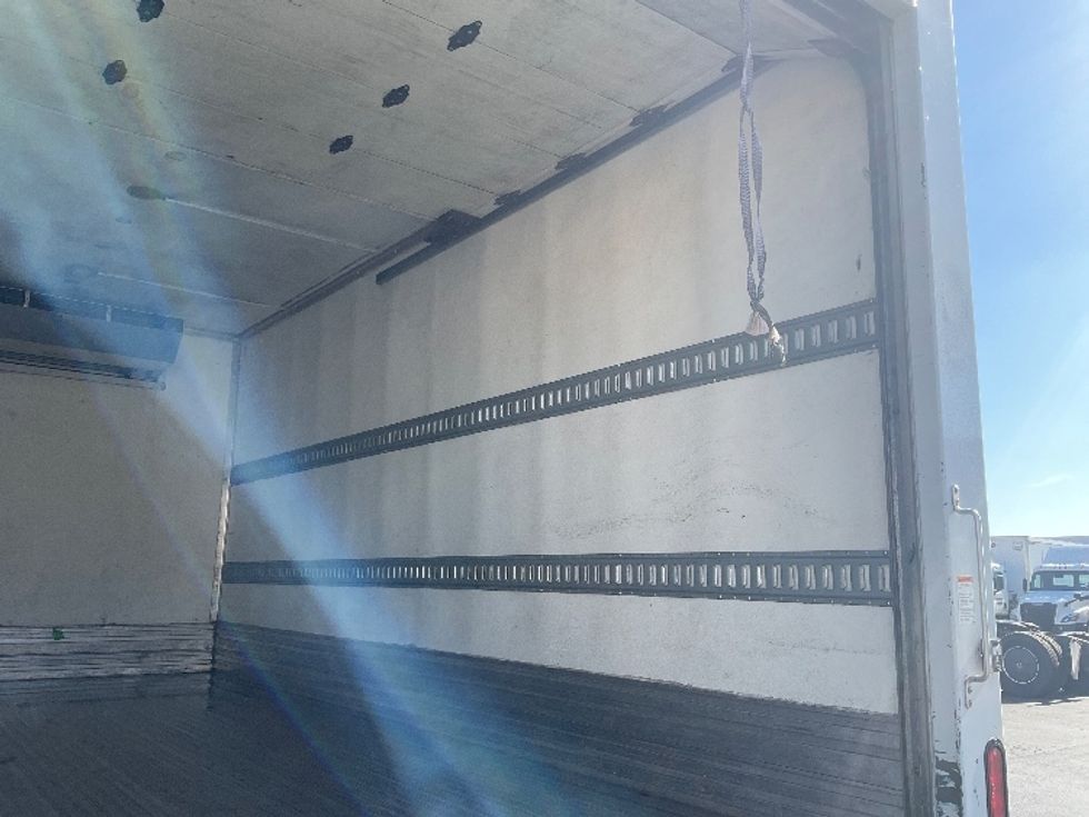 Refrigerated Truck-Light and Medium Duty Trucks-Hino-2020-195-Torrance-CA-146,917\n\t\tmiles-$ 49,500 - Image 13