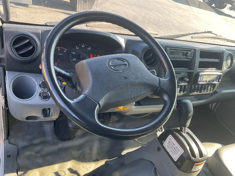 Refrigerated Truck-Light and Medium Duty Trucks-Hino-2020-195-Torrance-CA-146,917\n\t\tmiles-$ 49,500 - Image 19