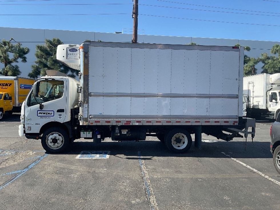 Refrigerated Truck-Light and Medium Duty Trucks-Hino-2020-195-Torrance-CA-146,917\n\t\tmiles-$ 49,500 - Image 4