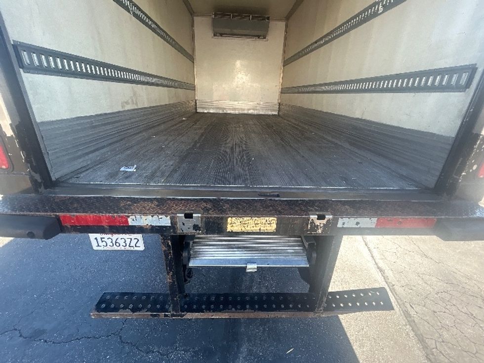 Refrigerated Truck-Light and Medium Duty Trucks-Hino-2020-195-Torrance-CA-166,071\n\t\tmiles-$ 39,500 - Image 10