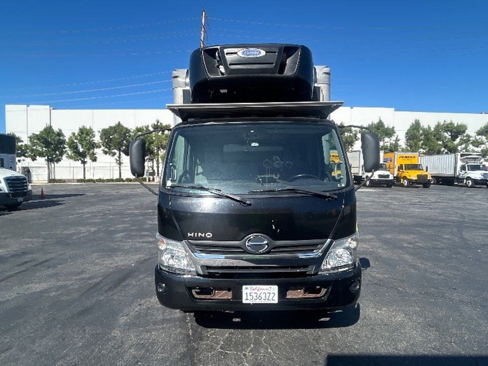 Refrigerated Truck-Light and Medium Duty Trucks-Hino-2020-195-Torrance-CA-166,071\n\t\tmiles-$ 39,500 - Image 2