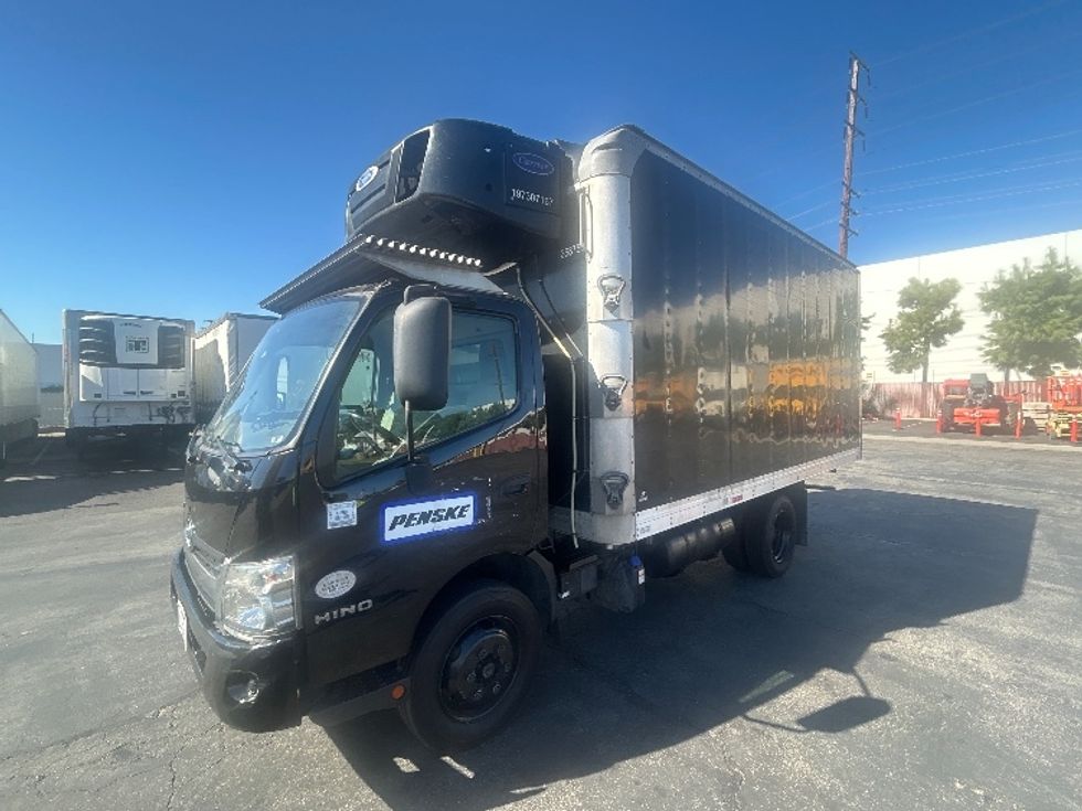 Refrigerated Truck-Light and Medium Duty Trucks-Hino-2020-195-Torrance-CA-166,071\n\t\tmiles-$ 39,500 - Image 3