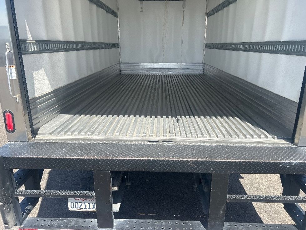 Refrigerated Truck-Light and Medium Duty Trucks-Hino-2020-195-Torrance-CA-186,813\n\t\tmiles-$ 37,500 - Image 10