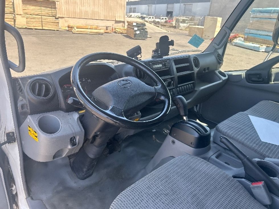 Refrigerated Truck-Light and Medium Duty Trucks-Hino-2020-195-Torrance-CA-186,813\n\t\tmiles-$ 37,500 - Image 17