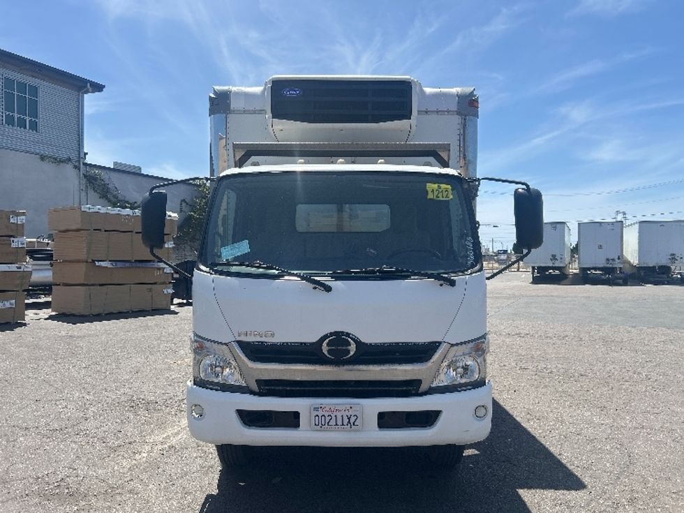 Refrigerated Truck-Light and Medium Duty Trucks-Hino-2020-195-Torrance-CA-186,813\n\t\tmiles-$ 37,500 - Image 2