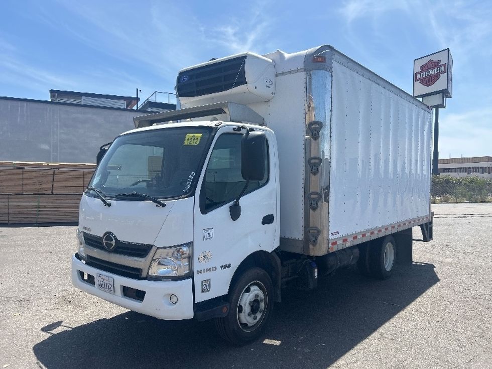 Refrigerated Truck-Light and Medium Duty Trucks-Hino-2020-195-Torrance-CA-186,813\n\t\tmiles-$ 37,500 - Image 3