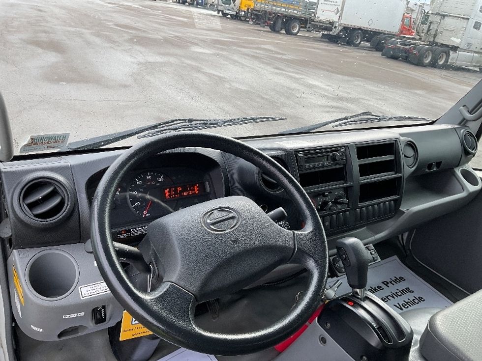 Refrigerated Truck-Light and Medium Duty Trucks-Hino-2020-195-Warren-MI-116,360\n\t\tmiles-$ 54,000 - Image 18