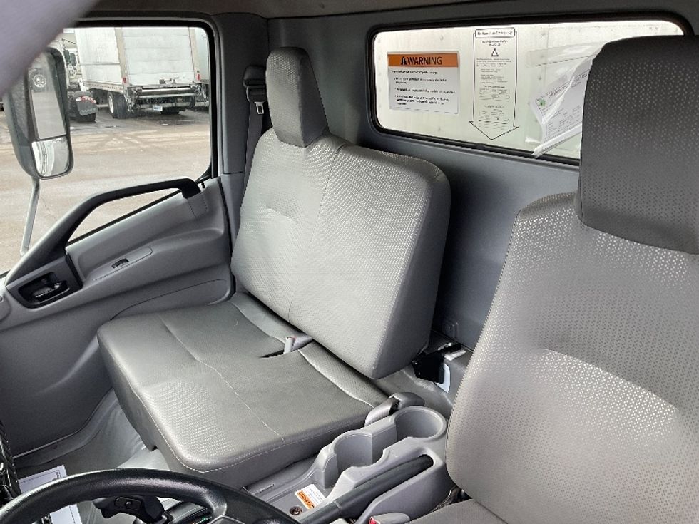 Refrigerated Truck-Light and Medium Duty Trucks-Hino-2020-195-Warren-MI-116,360\n\t\tmiles-$ 54,000 - Image 19