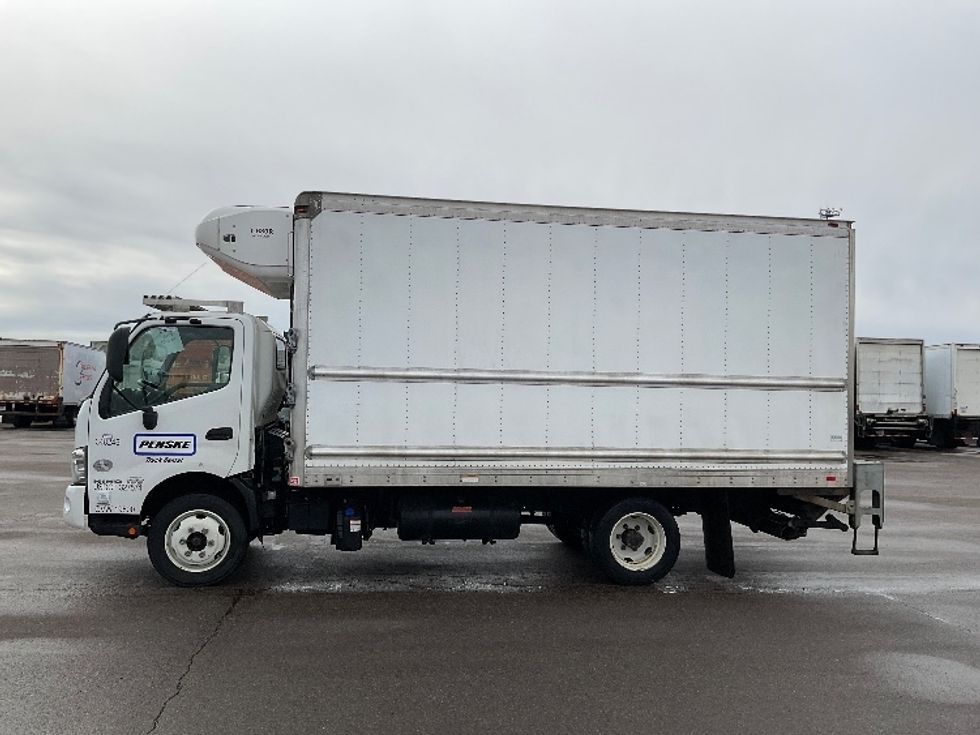 Refrigerated Truck-Light and Medium Duty Trucks-Hino-2020-195-Warren-MI-116,360\n\t\tmiles-$ 54,000 - Image 4