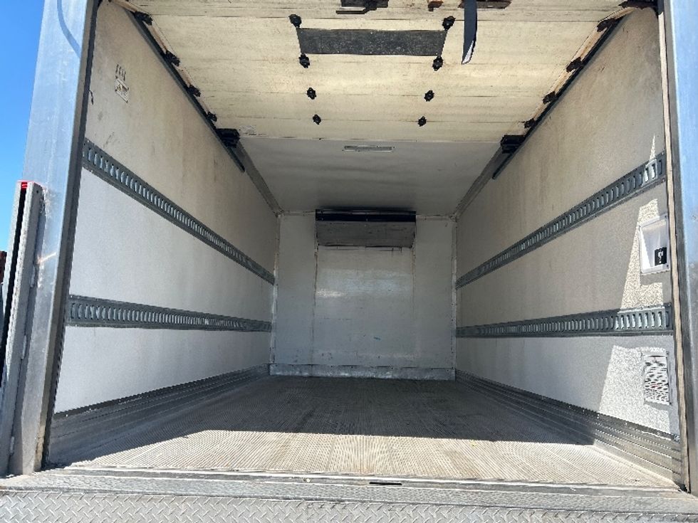 Refrigerated Truck-Light and Medium Duty Trucks-Hino-2020-195-West Babylon-NY-104,440\n\t\tmiles-$ 52,250 - Image 9