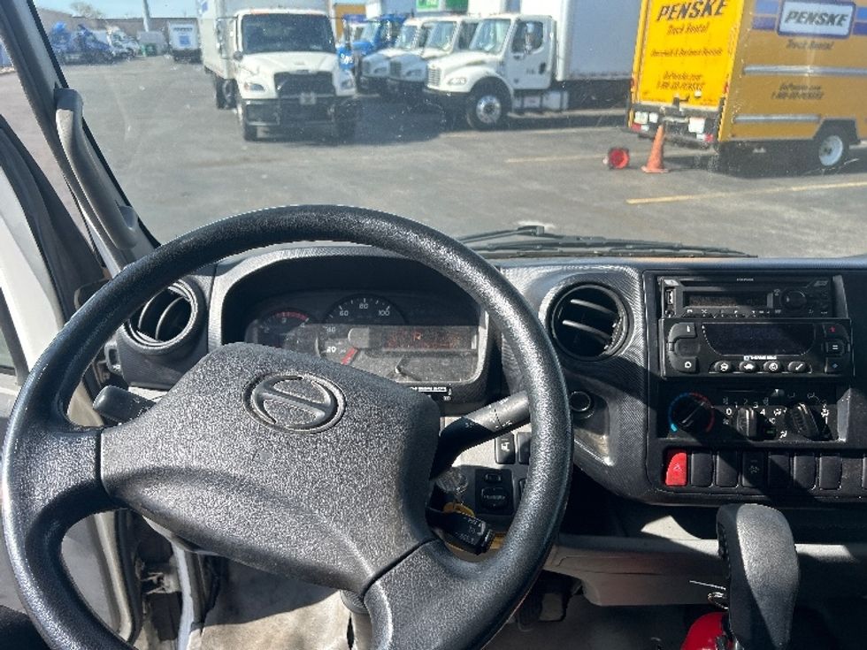 Refrigerated Truck-Light and Medium Duty Trucks-Hino-2020-195-West Babylon-NY-105,136\n\t\tmiles-$ 51,500 - Image 18