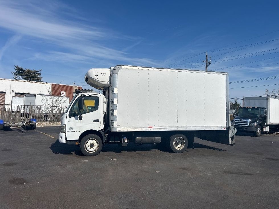 Refrigerated Truck-Light and Medium Duty Trucks-Hino-2020-195-West Babylon-NY-105,136\n\t\tmiles-$ 51,500 - Image 4
