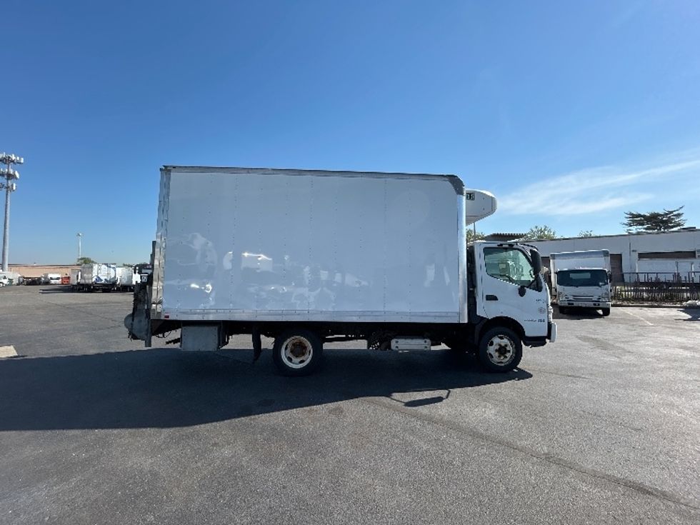 Refrigerated Truck-Light and Medium Duty Trucks-Hino-2020-195-West Babylon-NY-87,584\n\t\tmiles-$ 54,250 - Image 15