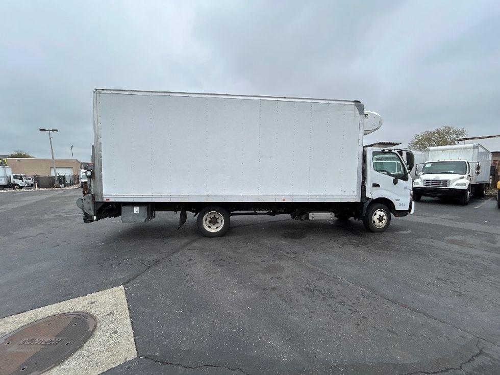 Refrigerated Truck-Light and Medium Duty Trucks-Hino-2020-195-West Babylon-NY-96,562\n\t\tmiles-$ 53,250 - Image 15