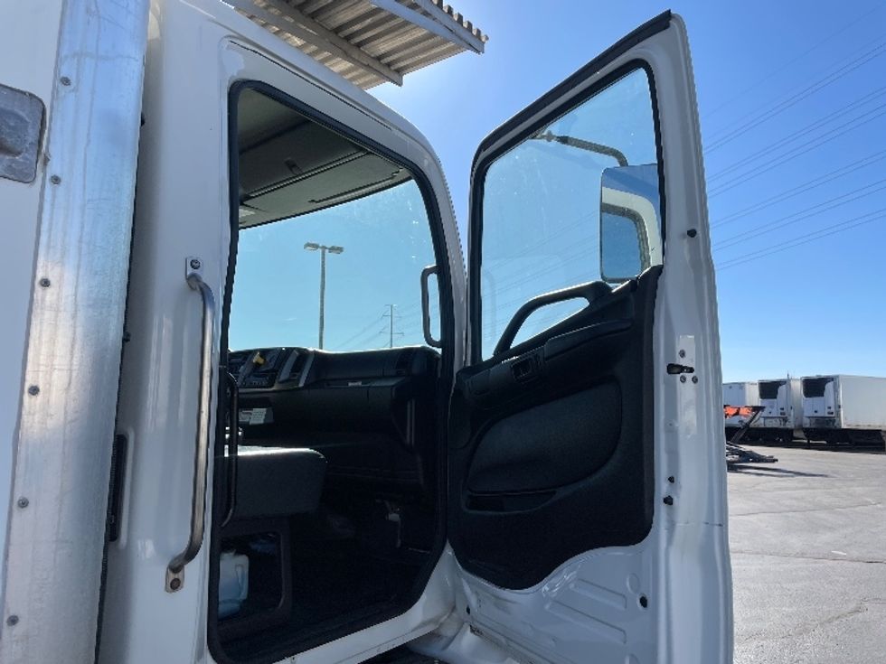Refrigerated Truck-Light and Medium Duty Trucks-Hino-2020-268-Aurora-CO-108,713\n\t\tmiles-$ 78,750 - Image 20