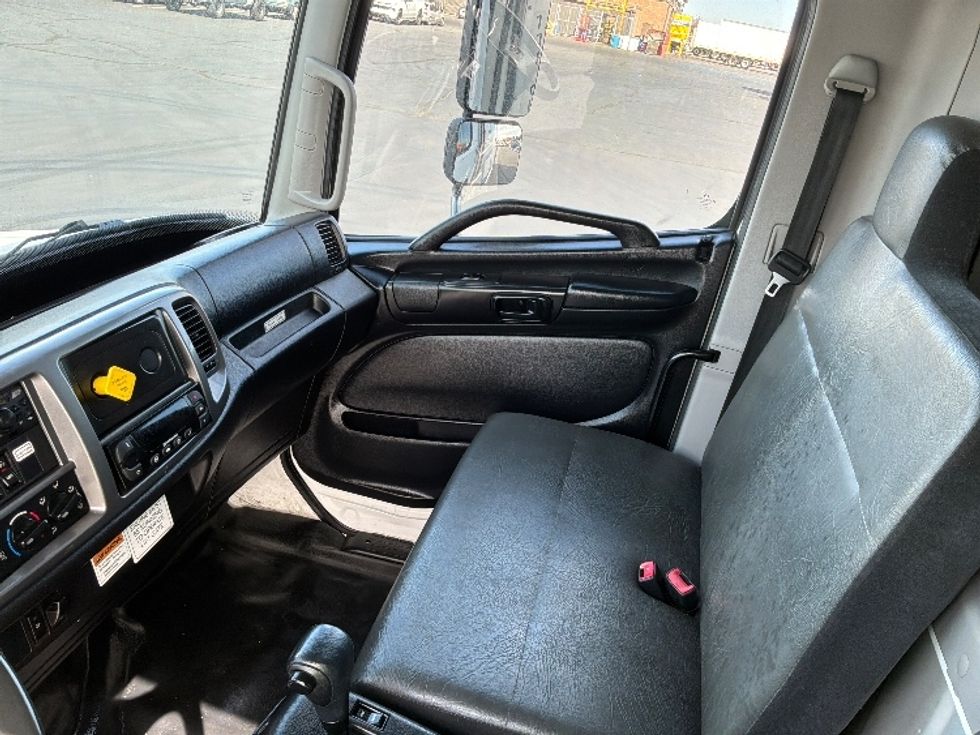 Refrigerated Truck-Light and Medium Duty Trucks-Hino-2020-268-Aurora-CO-135,547\n\t\tmiles-$ 72,250 - Image 19