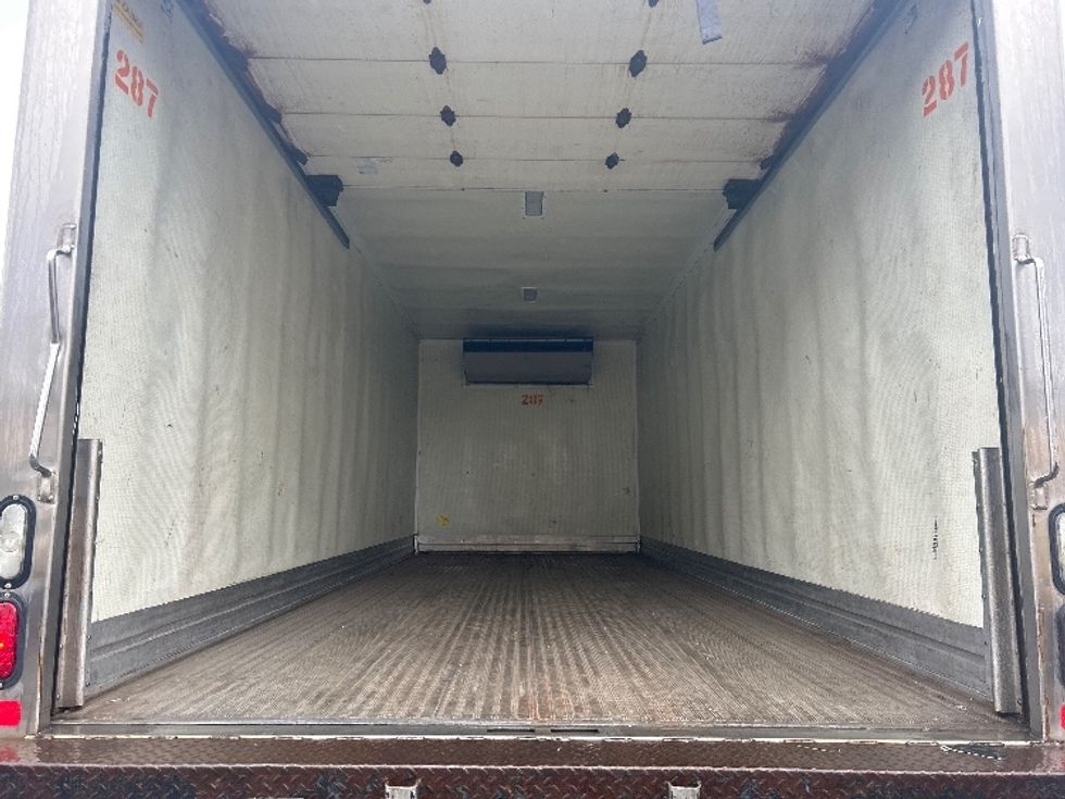 Refrigerated Truck-Light and Medium Duty Trucks-Hino-2020-268-Braintree-MA-232,469\n\t\tmiles-$ 35,750 - Image 10